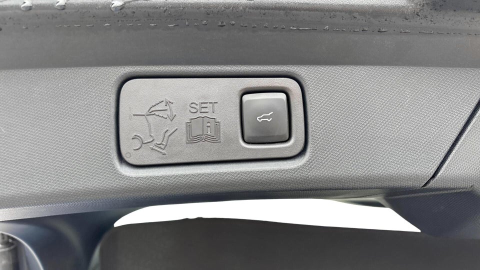 Ford Mustang Mach-E 70 Premium Standard Range AWD 5d