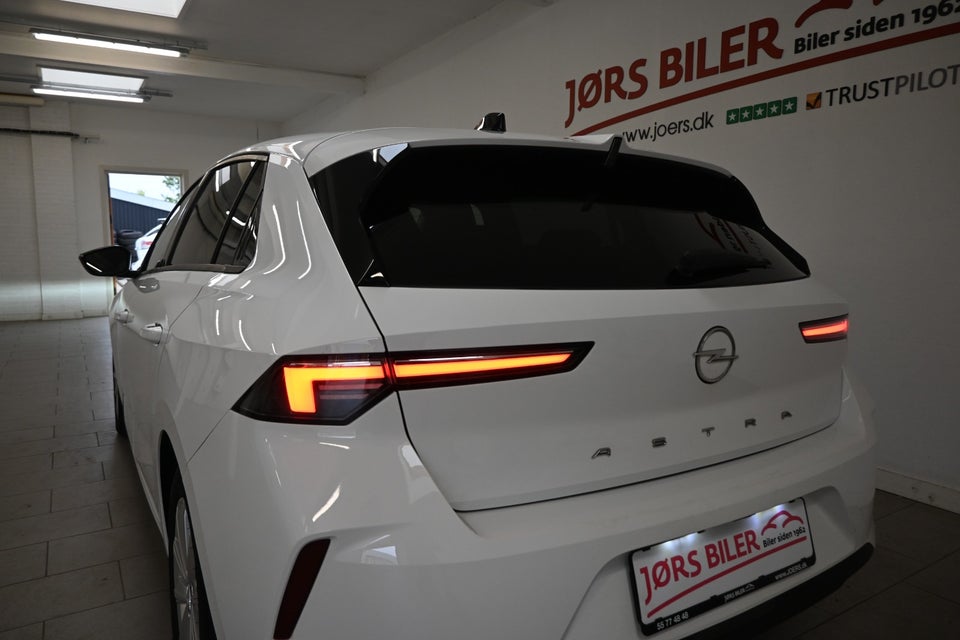 Opel Astra 1,2 T 110 Edition 5d