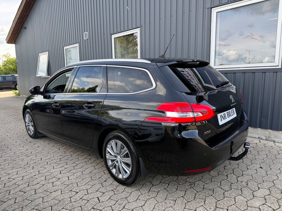 Peugeot 308 1,6 BlueHDi 120 Allure SW 5d