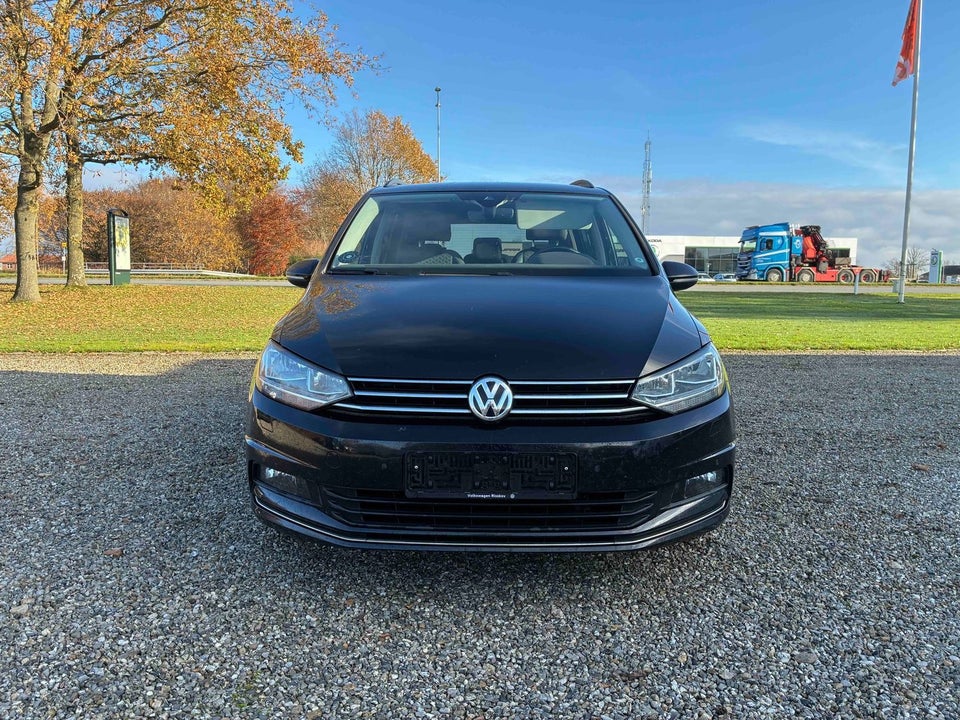 VW Touran 1,6 TDi 115 IQ.Drive DSG 7prs 5d