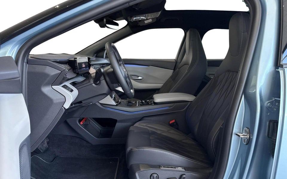 Ford Explorer 77 Premium Extended Range 5d