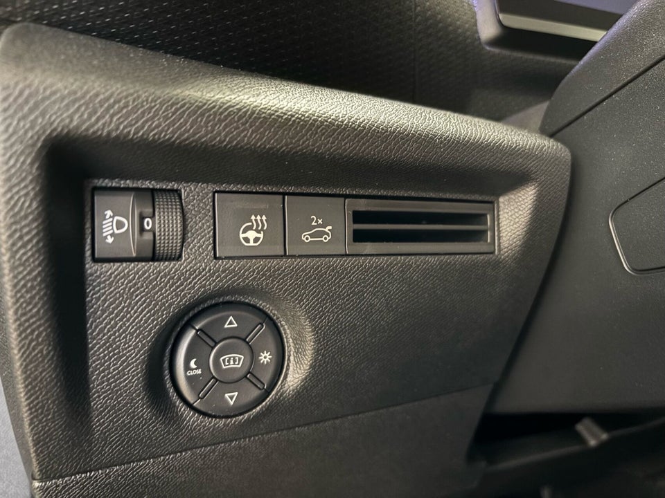 Citroën ë-C4 X 50 Shine 4d