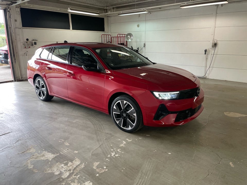 Opel Astra-e 54 Sports Tourer 5d