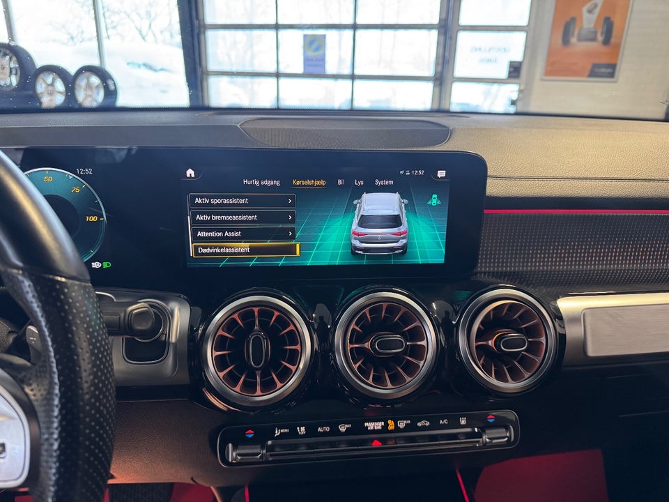 Mercedes EQB300 4Matic 5d