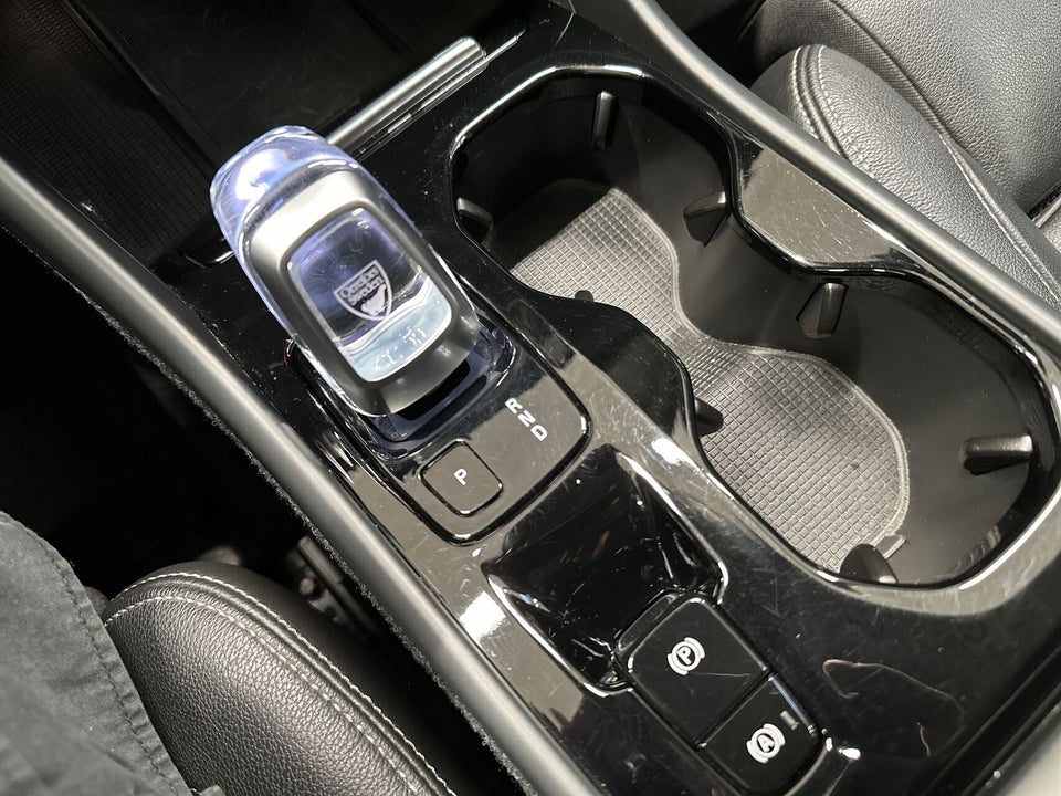 Volvo XC40 2,0 D4 190 Inscription aut. AWD 5d