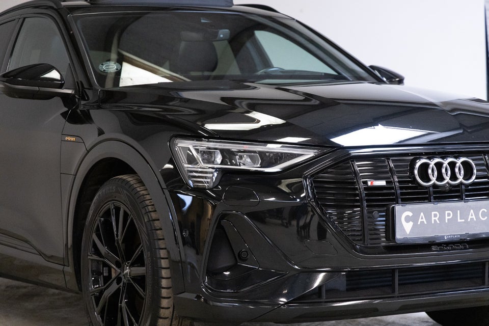 Audi e-tron 55 S-line Sportback quattro 5d
