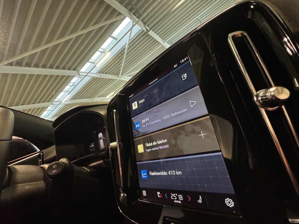 Volvo XC40 ReCharge Extended Range Plus 5d