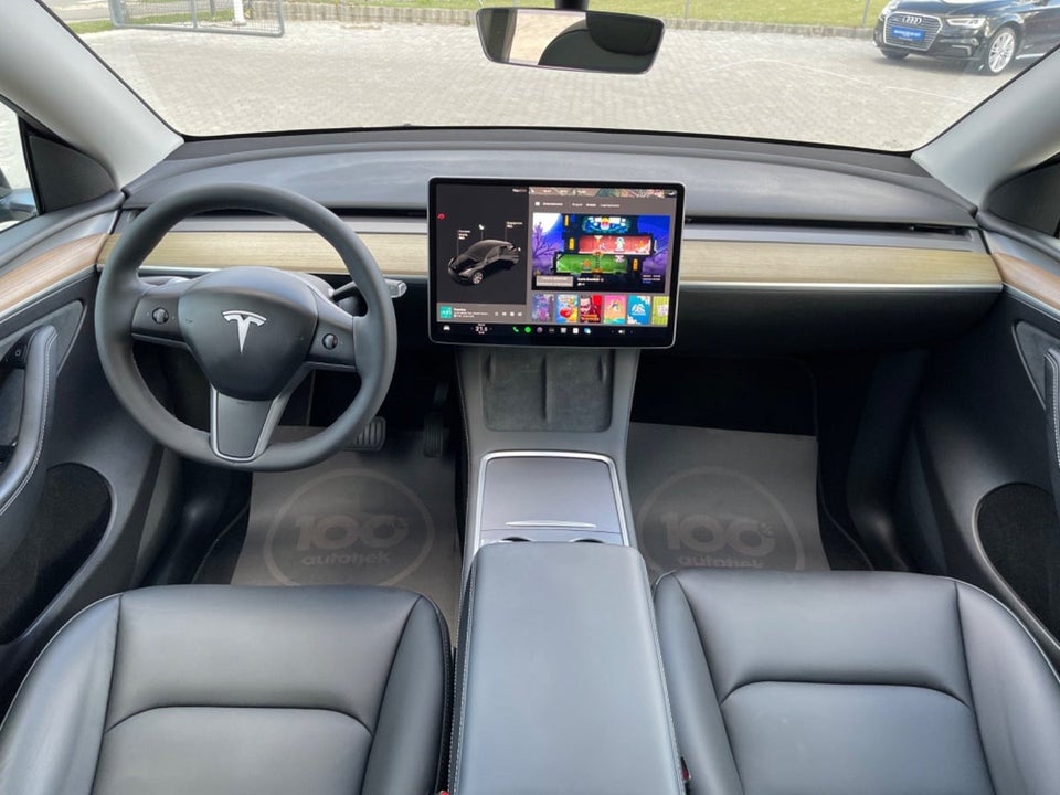 Tesla Model Y RWD 5d