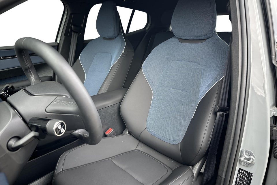 Volvo EX30 Extended Range Core 5d
