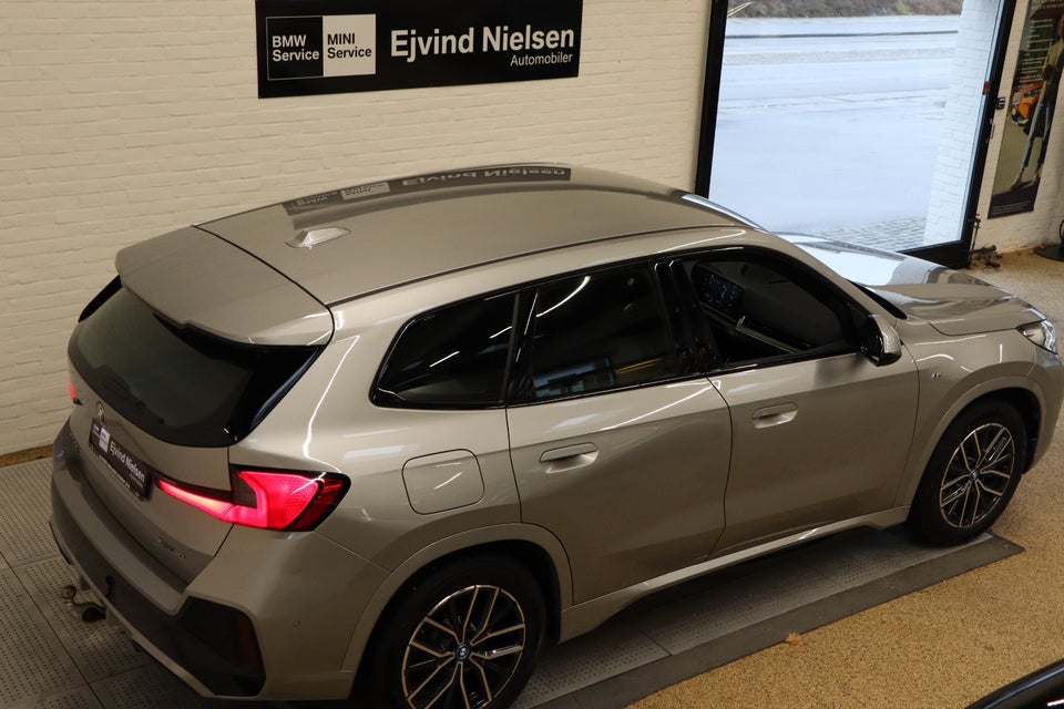 BMW iX1 xDrive30 M-Sport Premium 5d