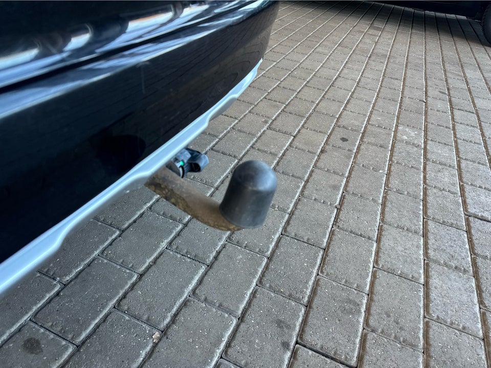 Volvo XC60 2,0 D4 181 Momentum aut. 5d