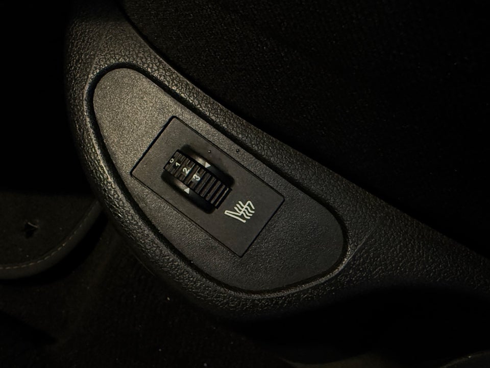 Peugeot 308 1,6 VTi Premium 5d