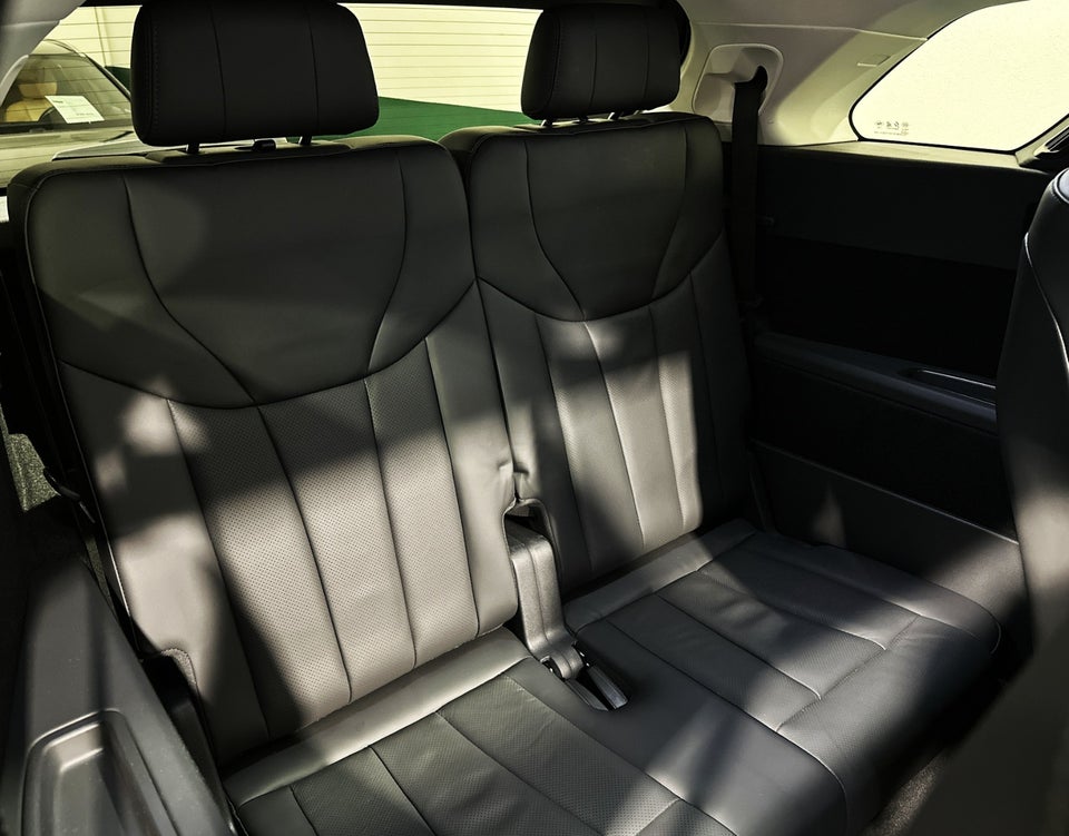 Hongqi E-HS9 99 Exclusive 5d