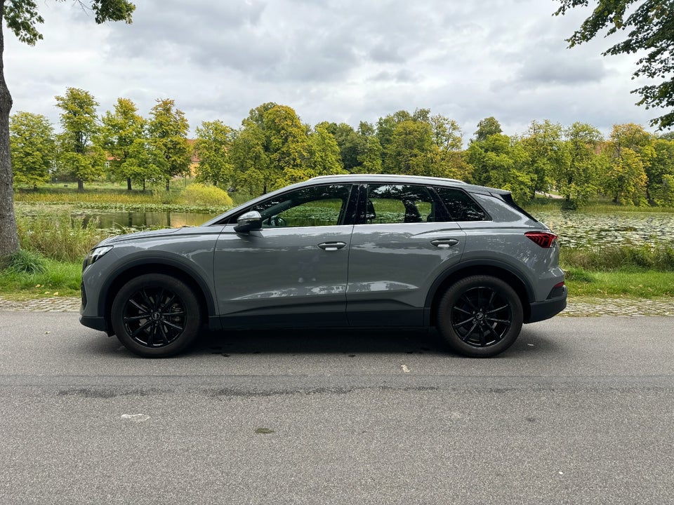 Audi Q4 e-tron 35 Attitude 5d