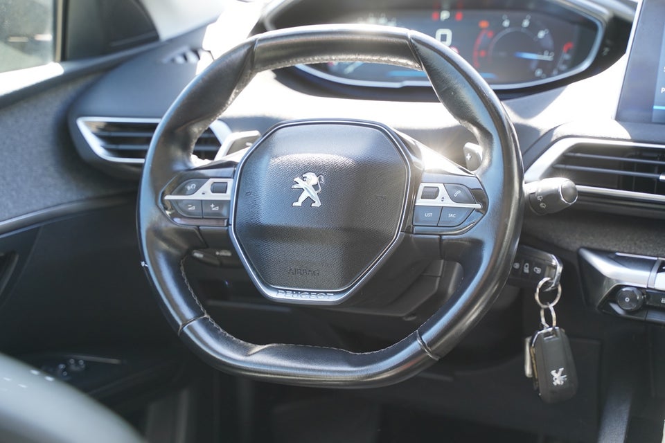 Peugeot 5008 1,6 BlueHDi 120 Allure EAT6 7prs 5d