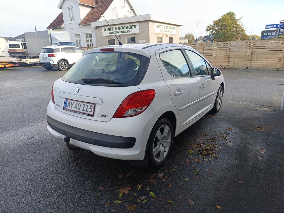 Peugeot 207 1,6 HDi 90 Comfort+ 5d