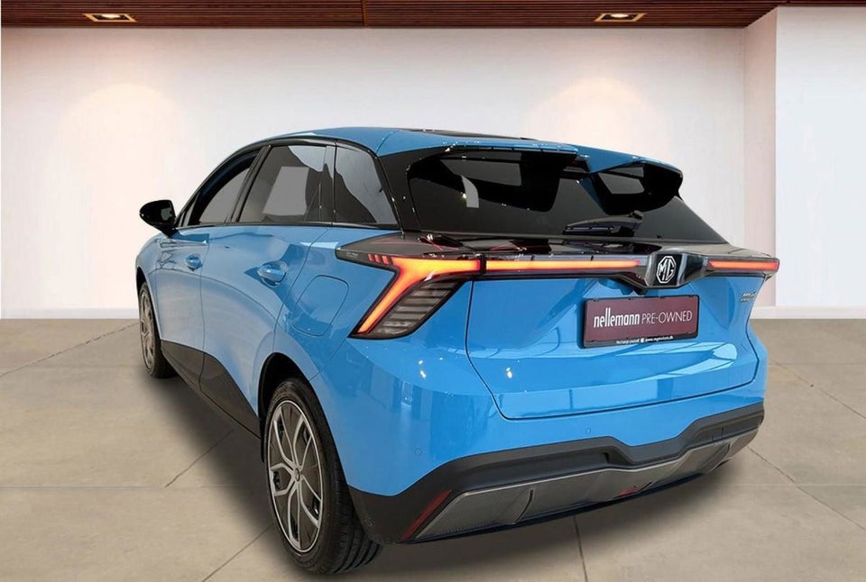 MG 4 77 Luxury Extended Range 5d