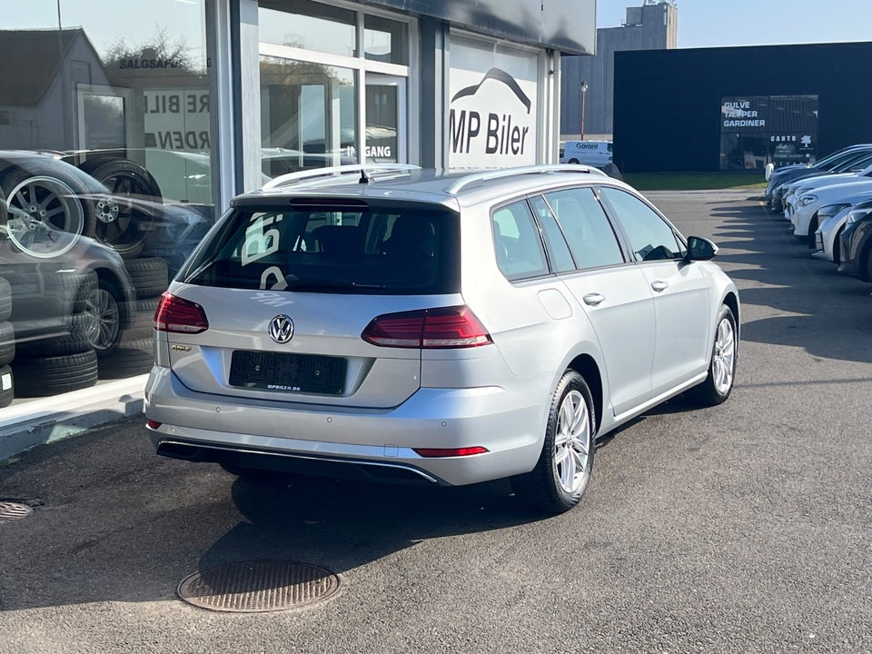VW Golf VII 2,0 TDi 150 Comfortline Connect Variant DSG 5d