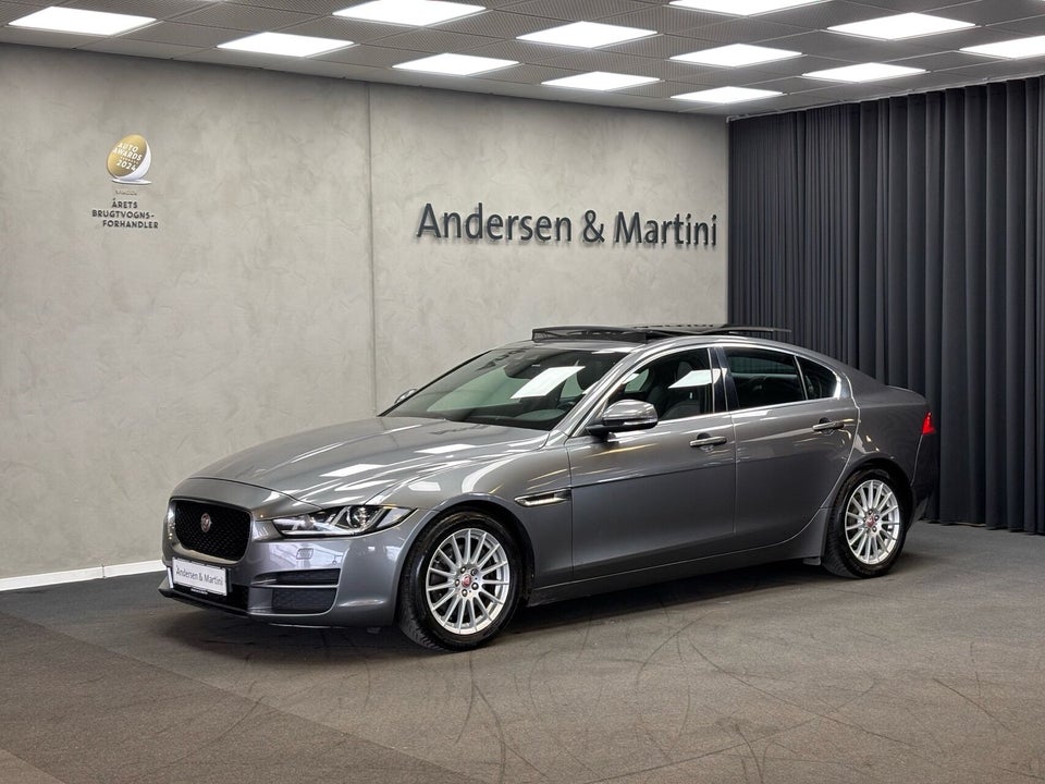 Jaguar XE 2,0 D163 Prestige aut. 4d