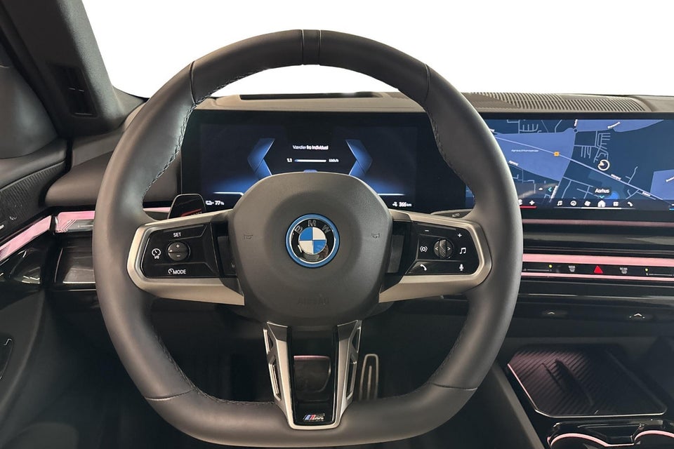 BMW i5 eDrive40 Fully Charged M-Sport 4d