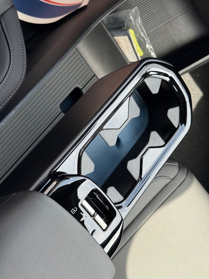 Volvo EX30 Twin Performance Plus 5d
