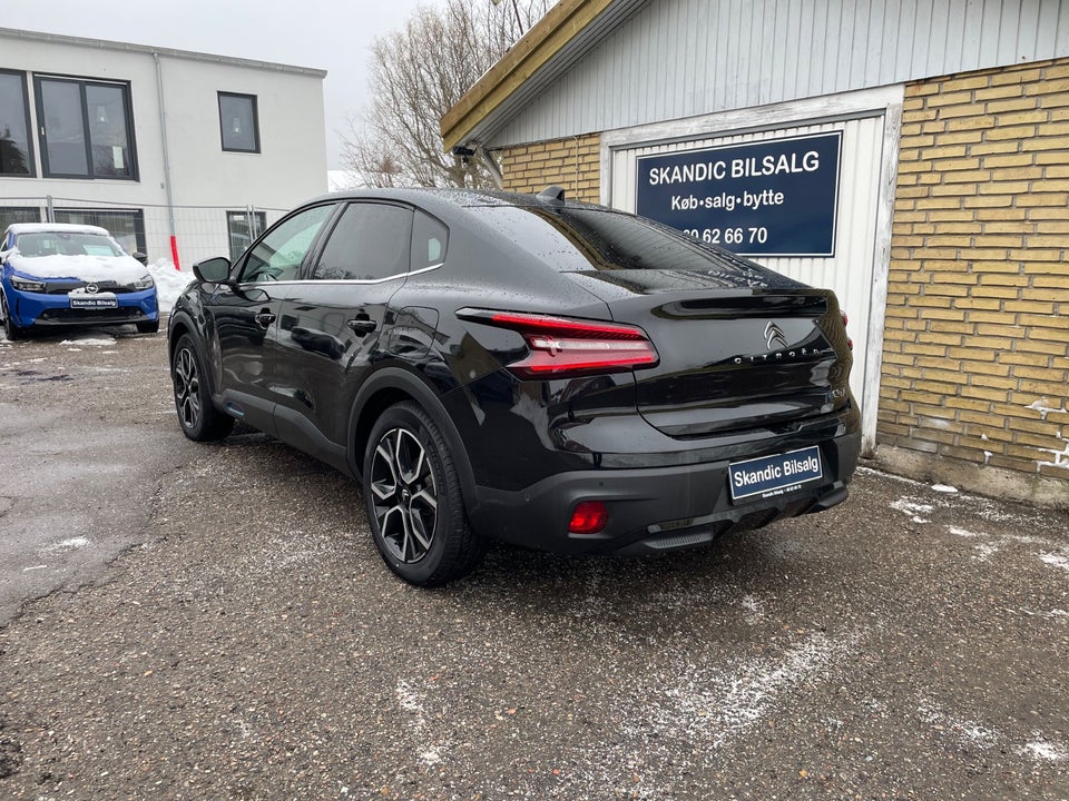 Citroën ë-C4 X 50 Shine 4d