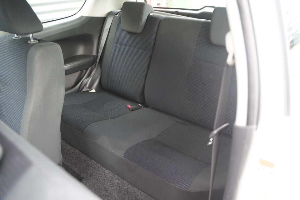 Suzuki Swift 1,3 GL 3d