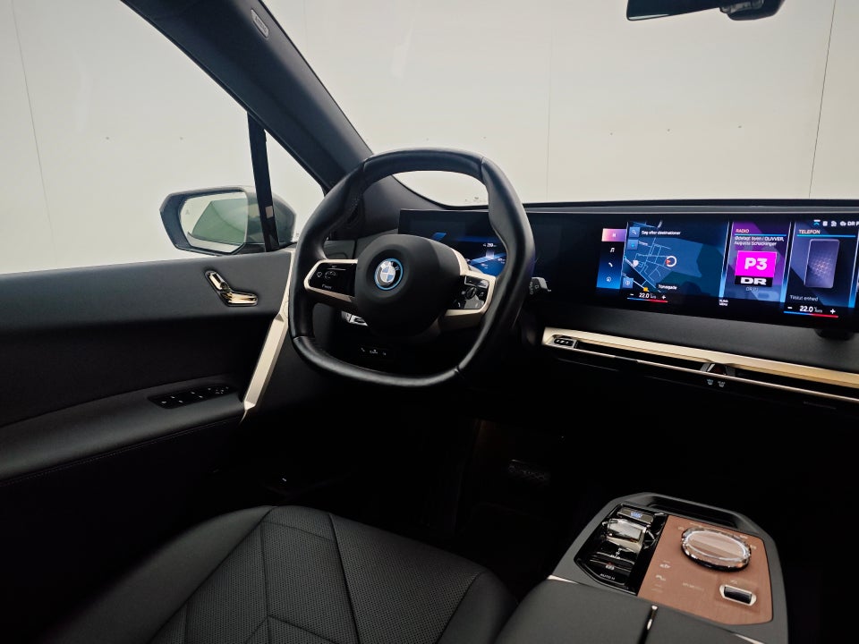 BMW iX xDrive50 Fully Charged 5d