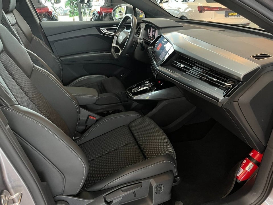 Audi Q4 e-tron 45 S-line 5d