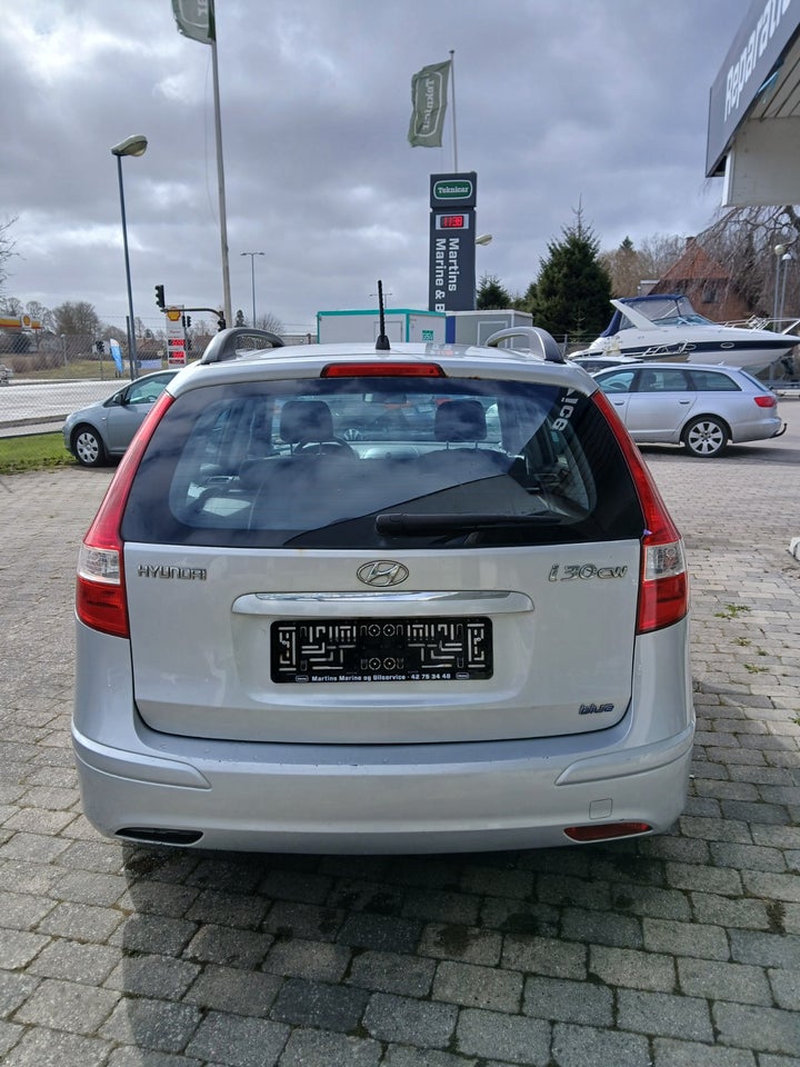 Hyundai i30 1,6 CRDi 90 Blue Drive CW 5d