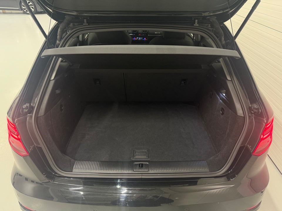 Audi A3 35 TFSi S-line Sportback S-tr. 5d