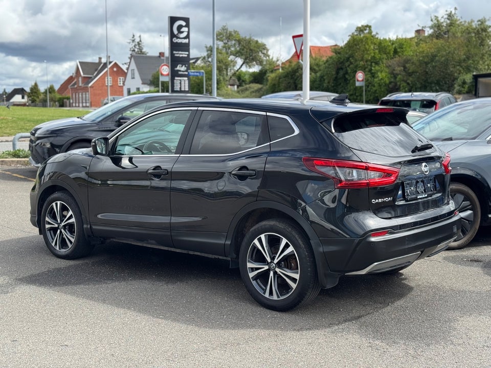 Nissan Qashqai 1,2 Dig-T 115 N-Connecta X-tr. 5d