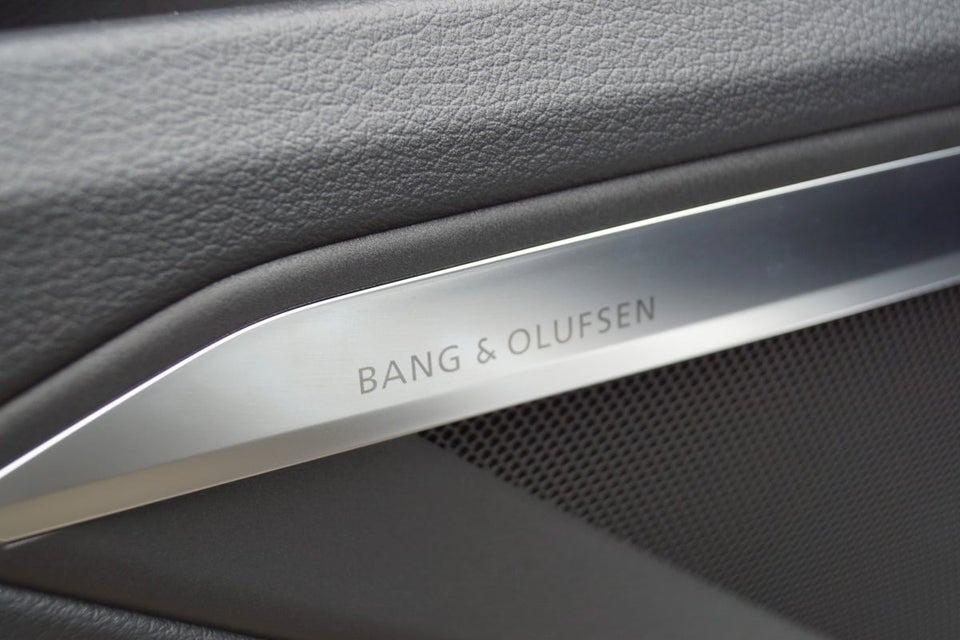 Audi e-tron 55 S-line Sportback quattro 5d