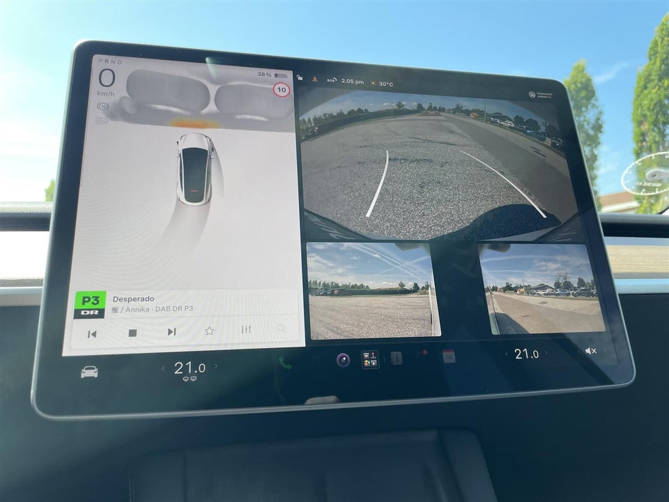 Tesla Model Y Long Range AWD 5d