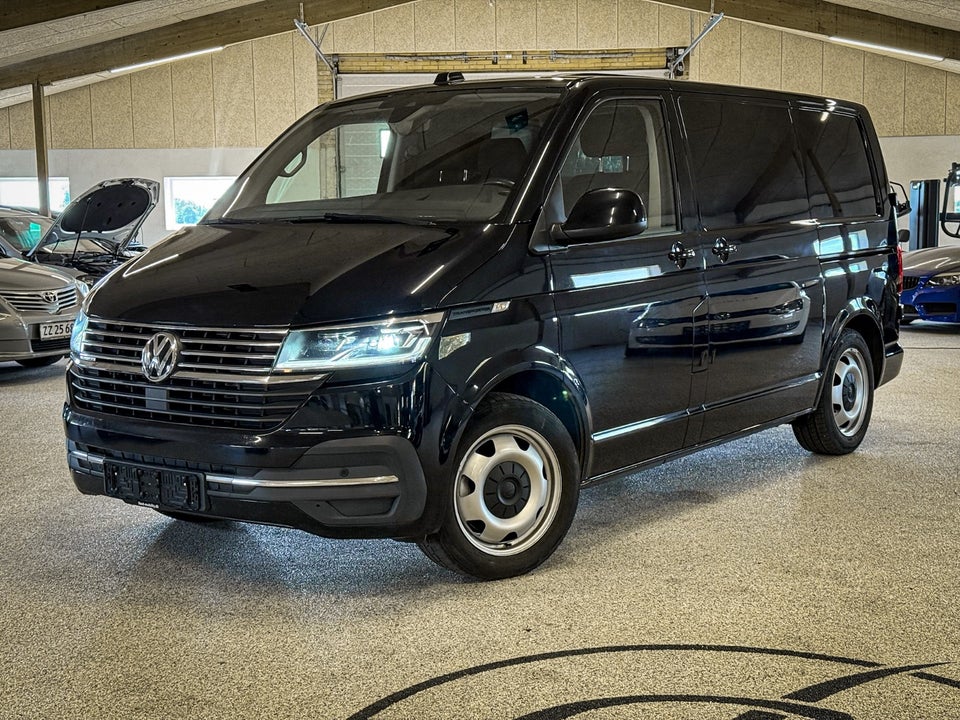 VW Transporter 2,0 TDi 199 Kassevogn DSG 4Motion kort