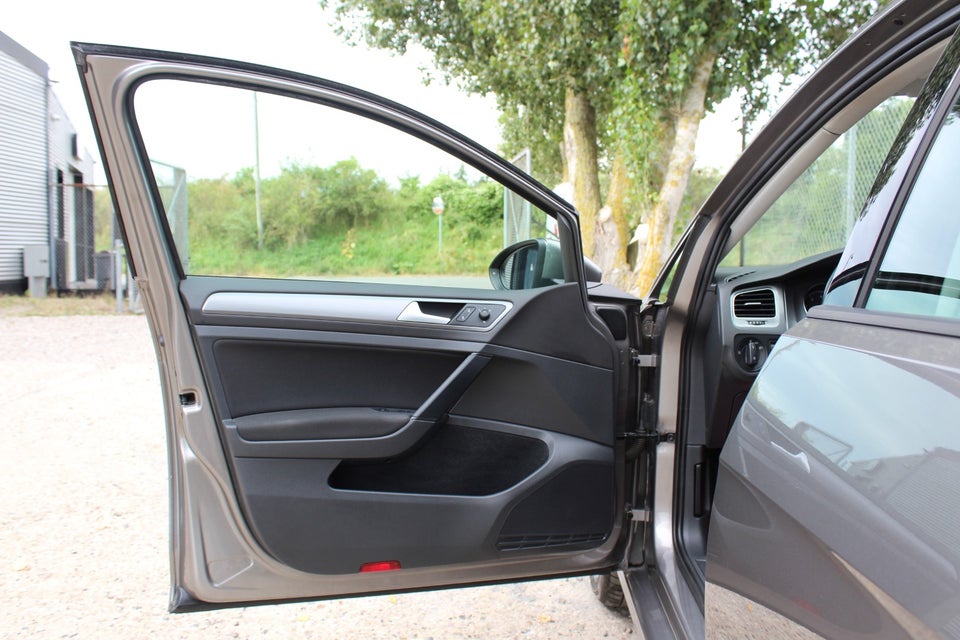 VW Golf VII 1,4 TSi 122 BMT 5d