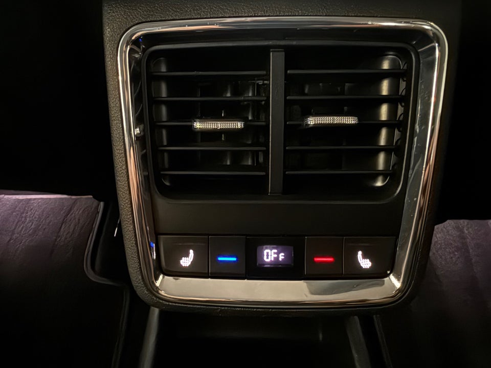 Skoda Enyaq 80 iV Suite 5d