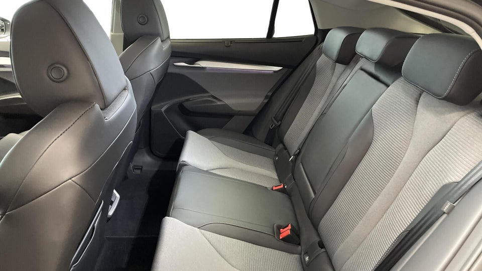 Skoda Enyaq 85 iV Premium 5d