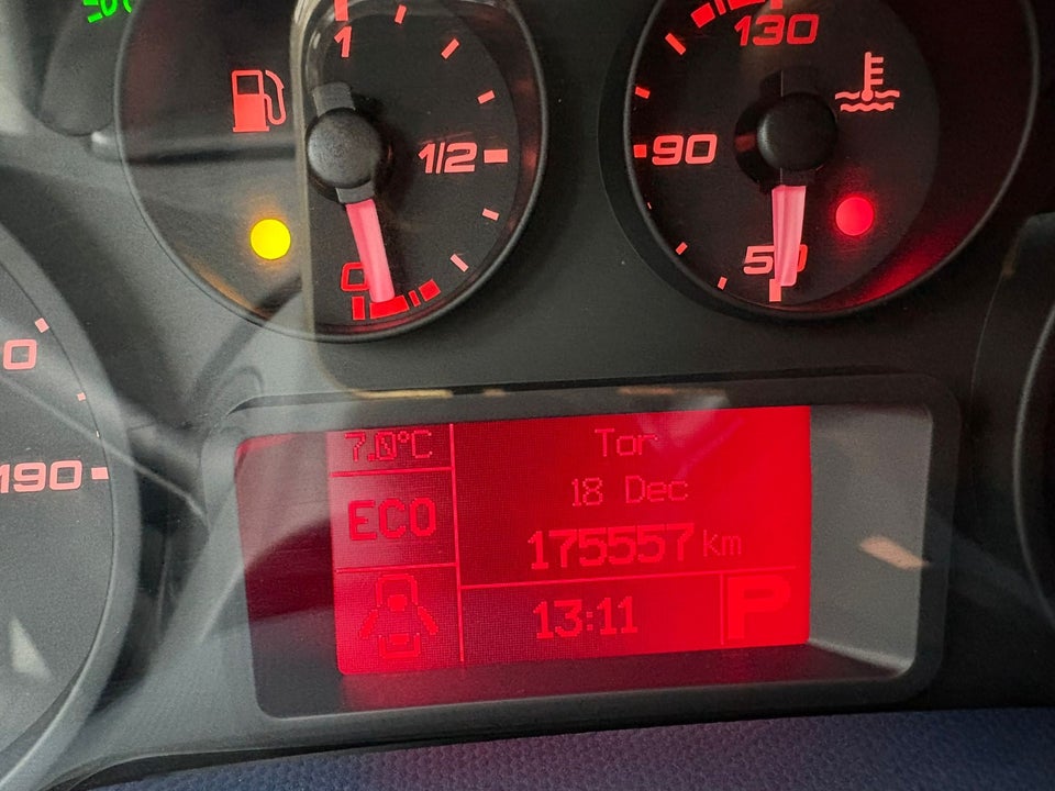 Iveco Daily 2,3 35C14 12m³ Van AG8