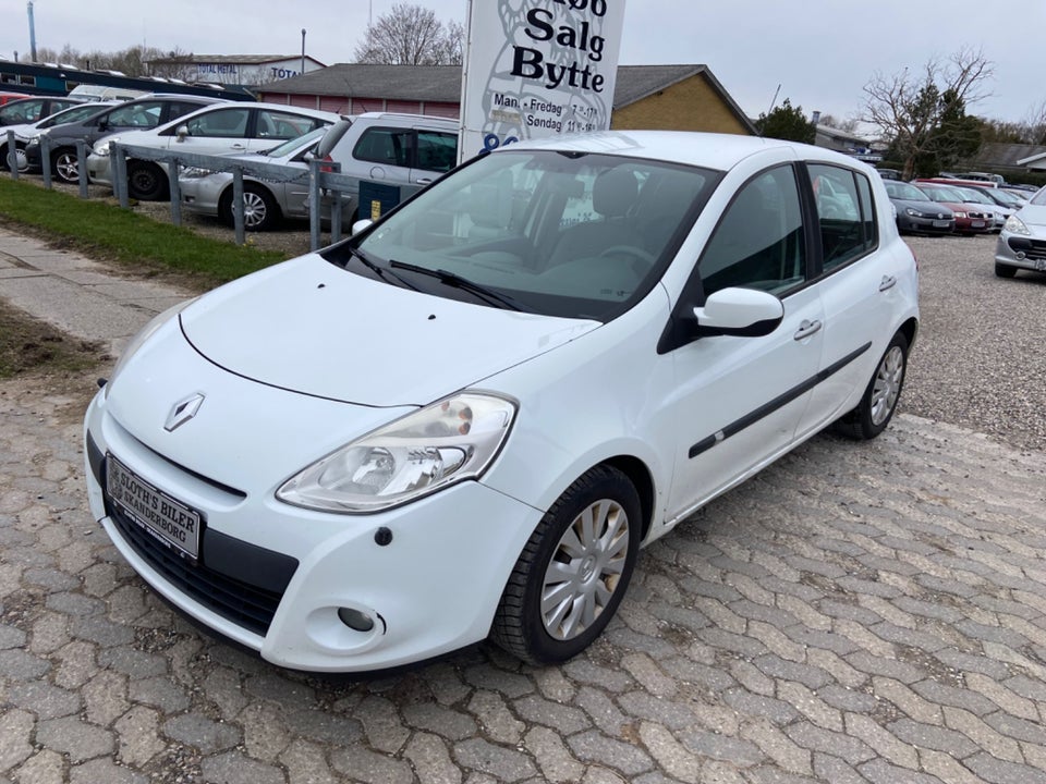 Renault Clio III 1,5 dCi 90 Expression 5d