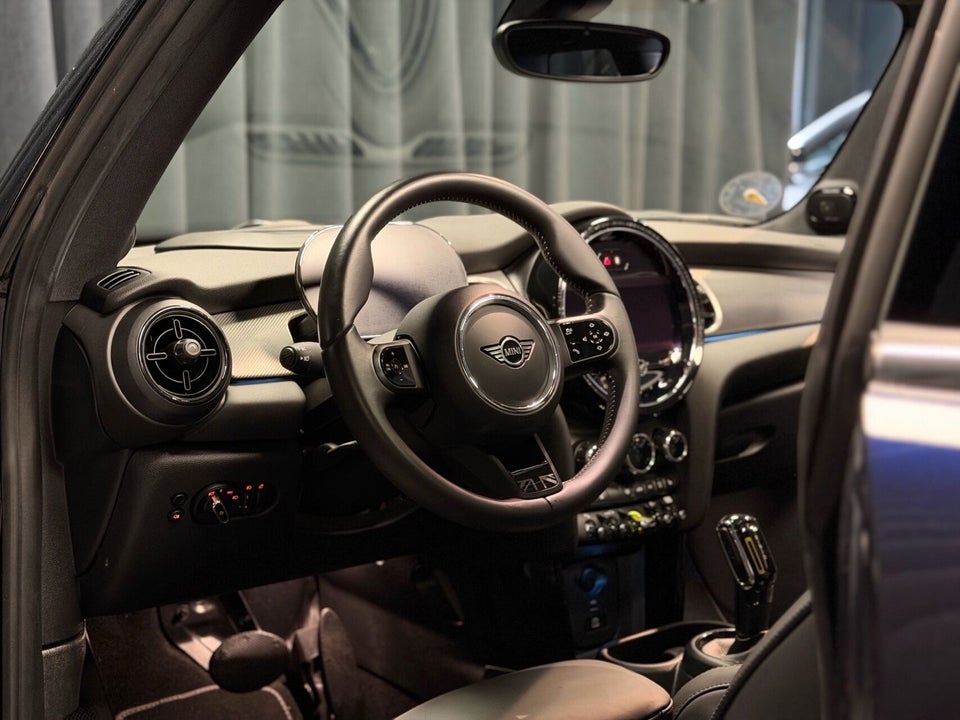 MINI Cooper SE Yours Trim 3d