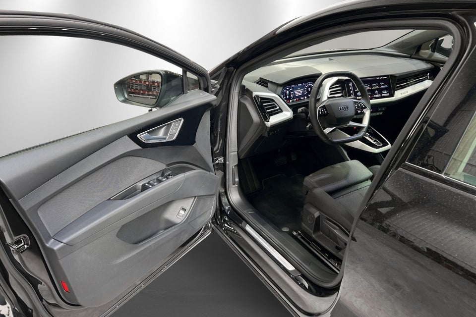 Audi Q4 e-tron 45 S-line Edition 5d