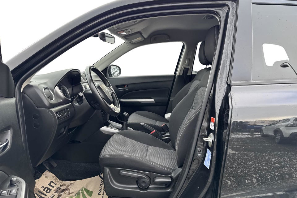 Suzuki Vitara 1,0 Boosterjet Active 5d