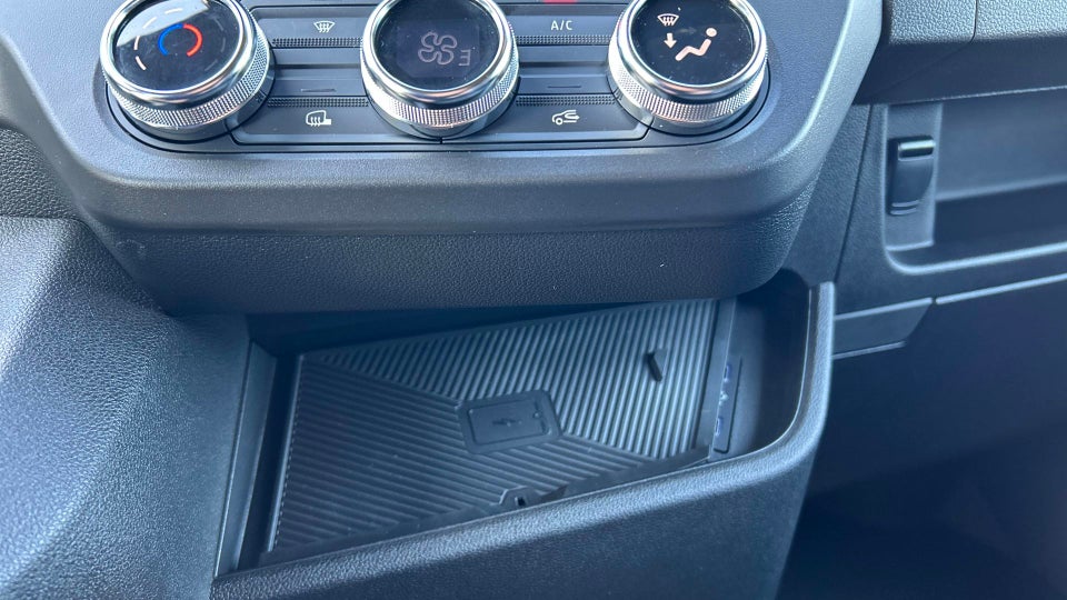 Renault Master V T33 2,0 dCi 130 L2H2 Kassevogn Tekno