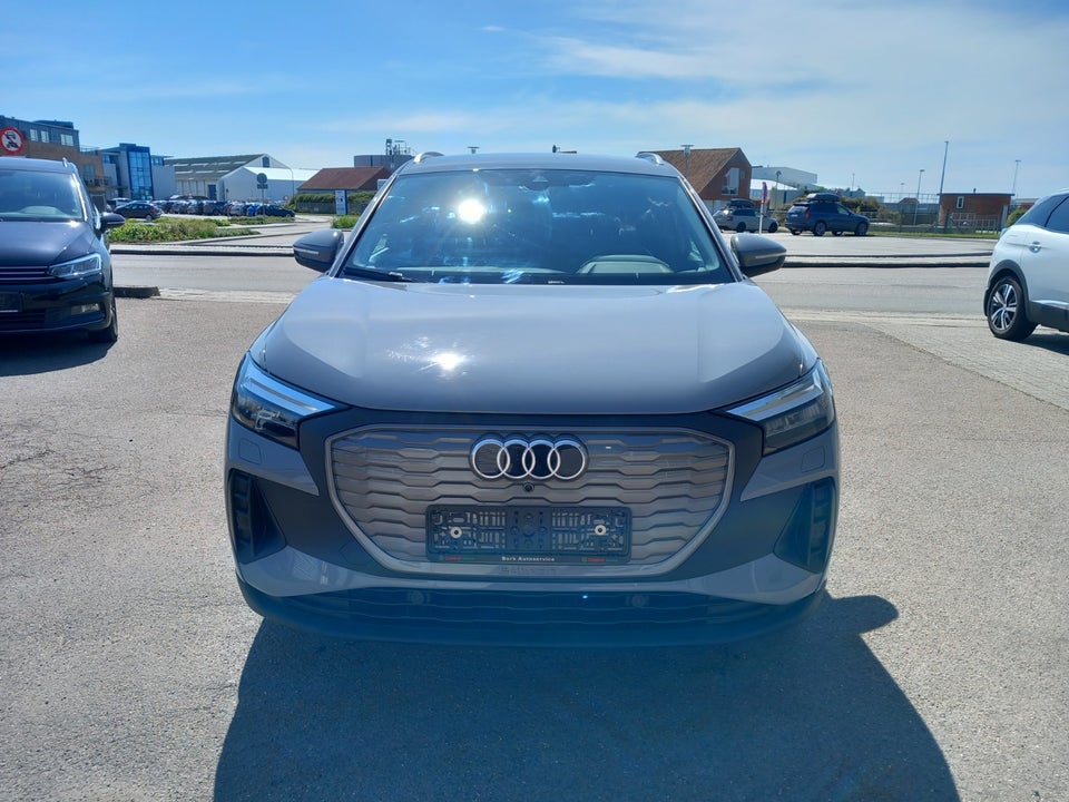 Audi Q4 e-tron 40  5d