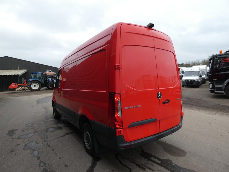 Mercedes Sprinter 317 2,0 CDi A2 Kassevogn aut. RWD