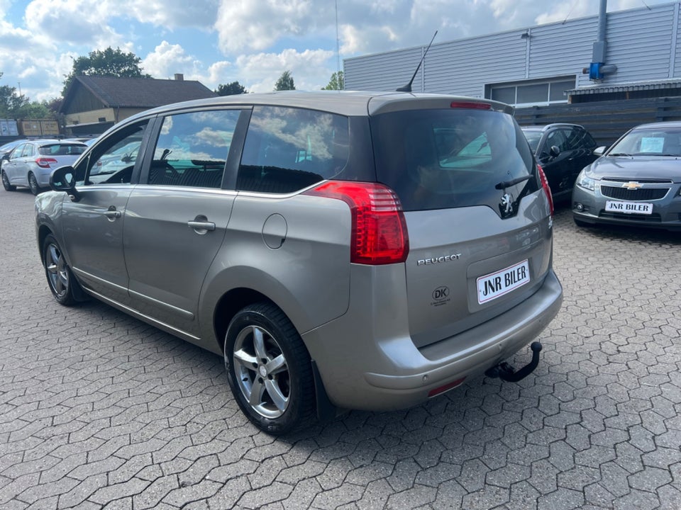 Peugeot 5008 2,0 HDi 150 Premium 7prs 5d