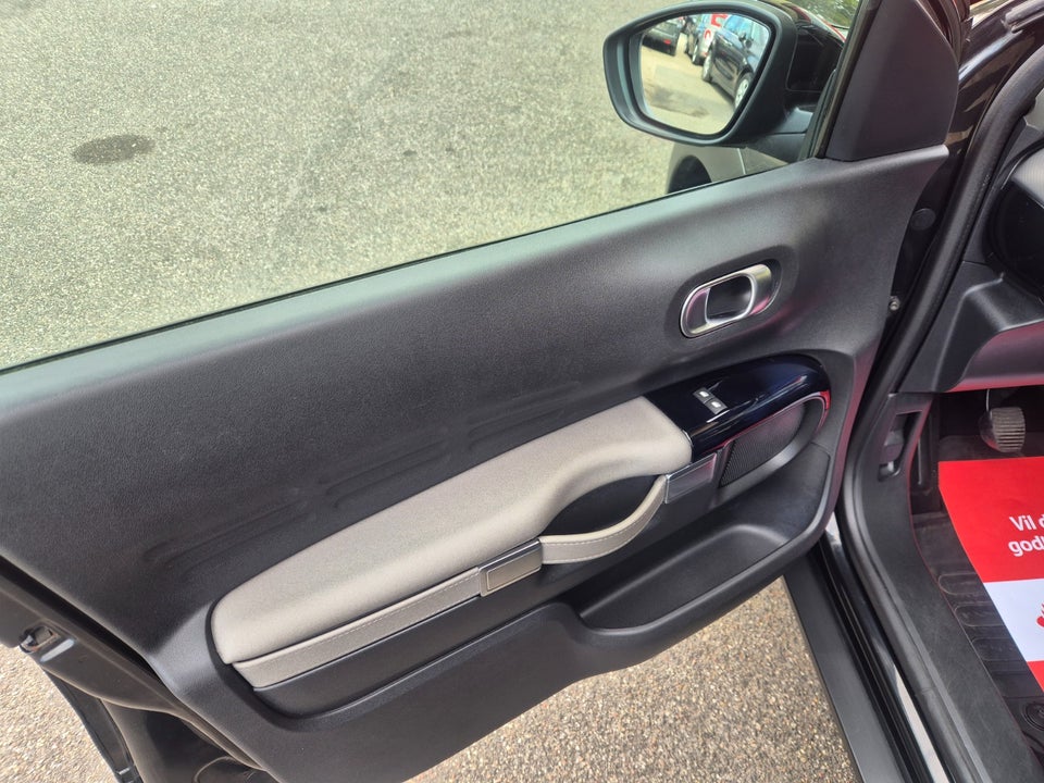 Citroën C4 Cactus 1,2 PureTech 110 Iconic Van 5d