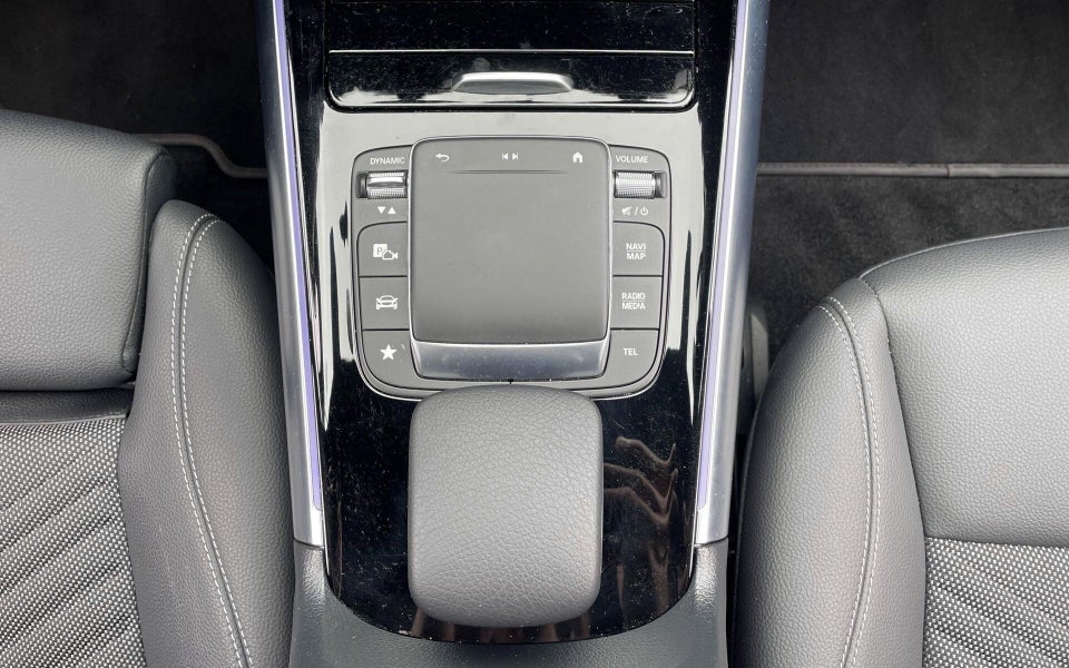Mercedes EQA250+ Progressive 5d
