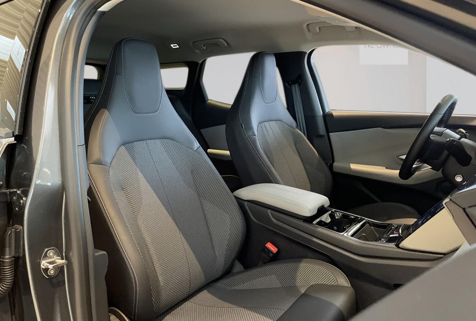 Ford Explorer 82 Select Extended Range 5d